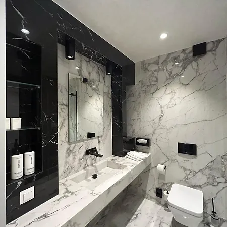 Crowne شقة