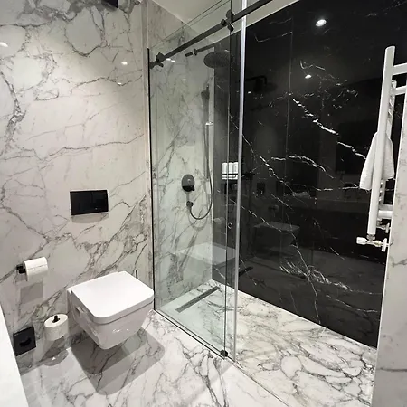 Crowne شقة